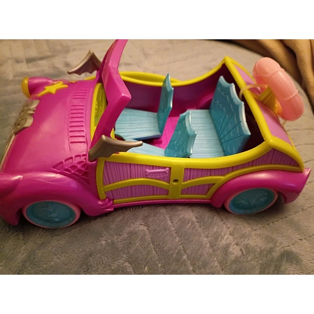 Disney Jr. Vampirina Batty Beach Cruiser Lights Sounds Car - Just Play
